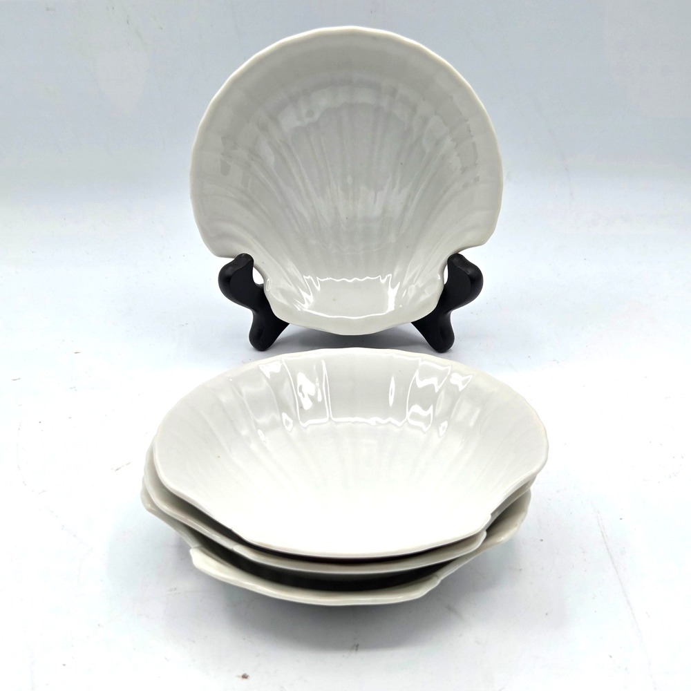 Vintage 1950s Japanese Fine Bone China White Seashell Dishes 5.25" Set of 4